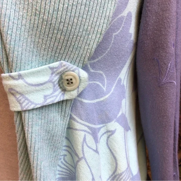 Stylish Women's Sweater in Purple and Blue - Picture 6 of 9